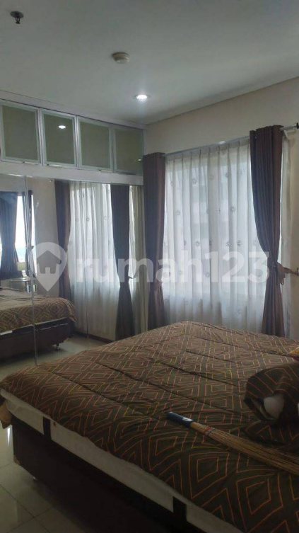 Furnished 3-Bed Apartment in Thamrin CBD Location