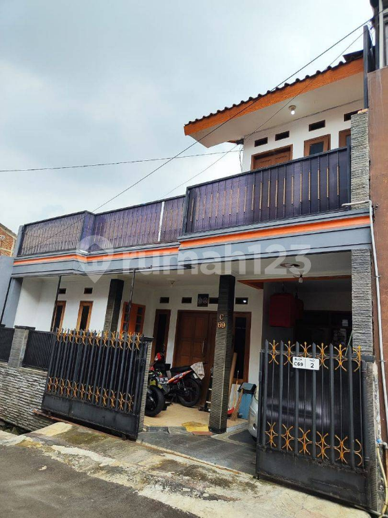Modern 3-Bedroom Townhouse with Carport