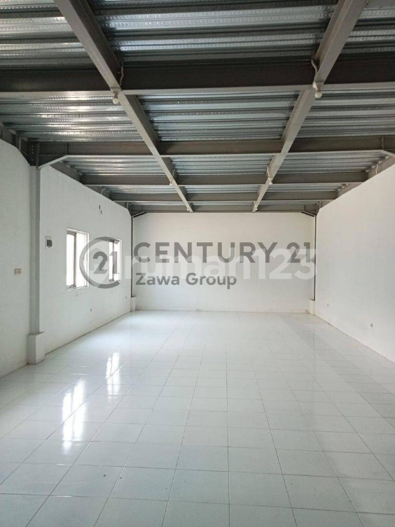 Large Industrial Warehouse with Office Space
