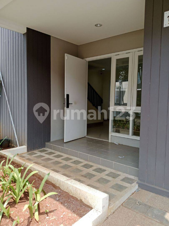 Modern House for Rent in Rossini Cluster