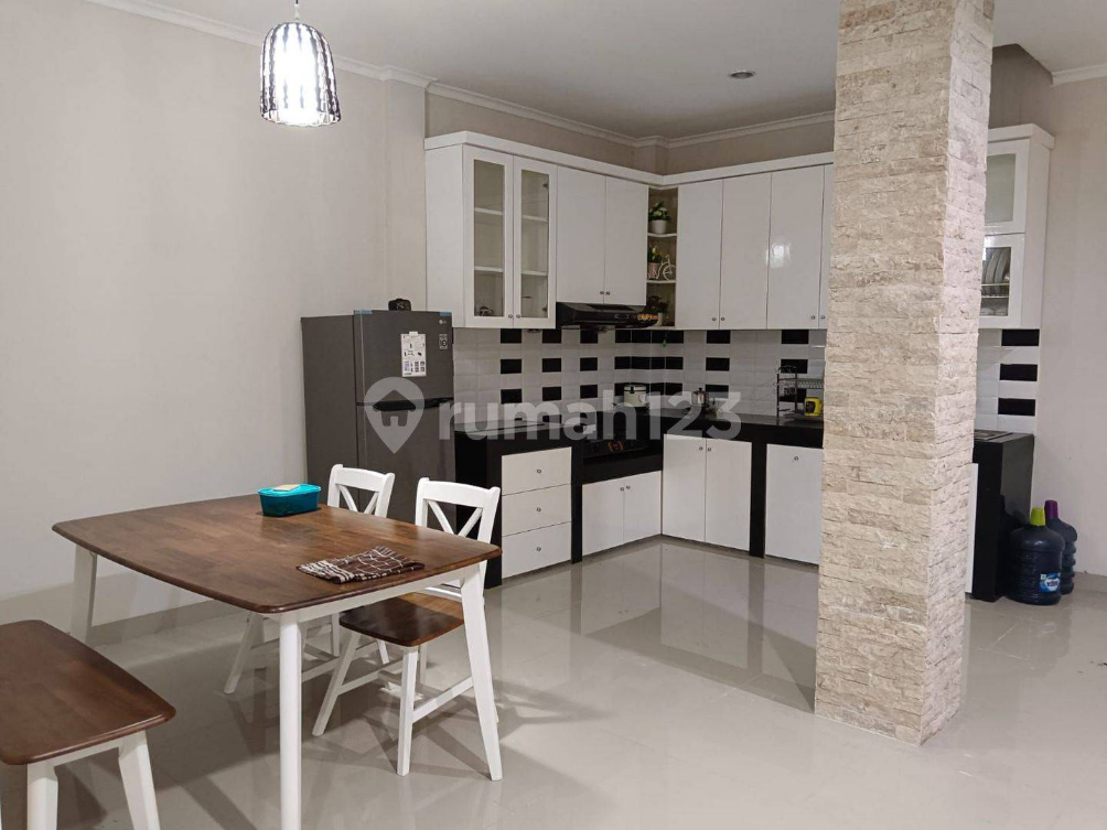 Modern House in Gading Serpong