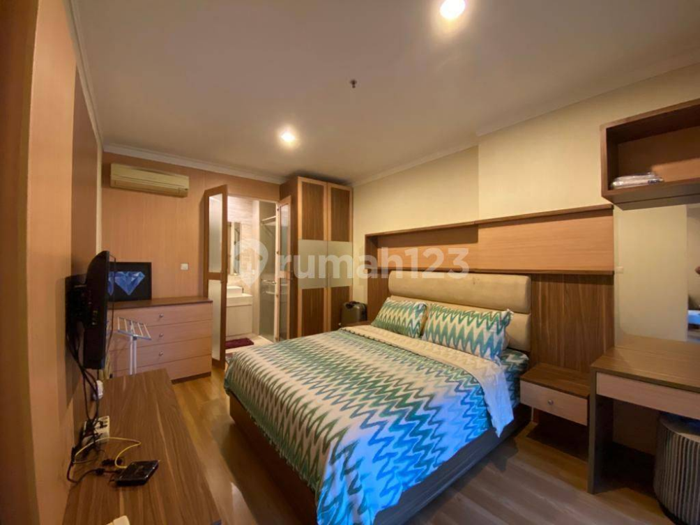 Modern 1BR Furnished Apartment with City Views