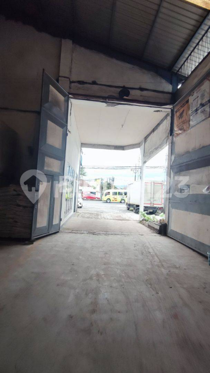 Spacious Industrial Warehouse for Rent in Singosari