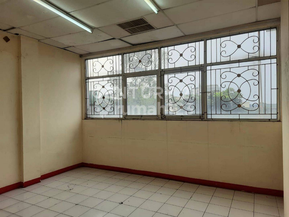 3-Story Commercial Building for Rent in Villa Indah