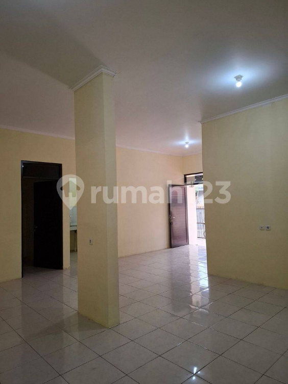 Spacious 3-Bedroom House with Double Carport