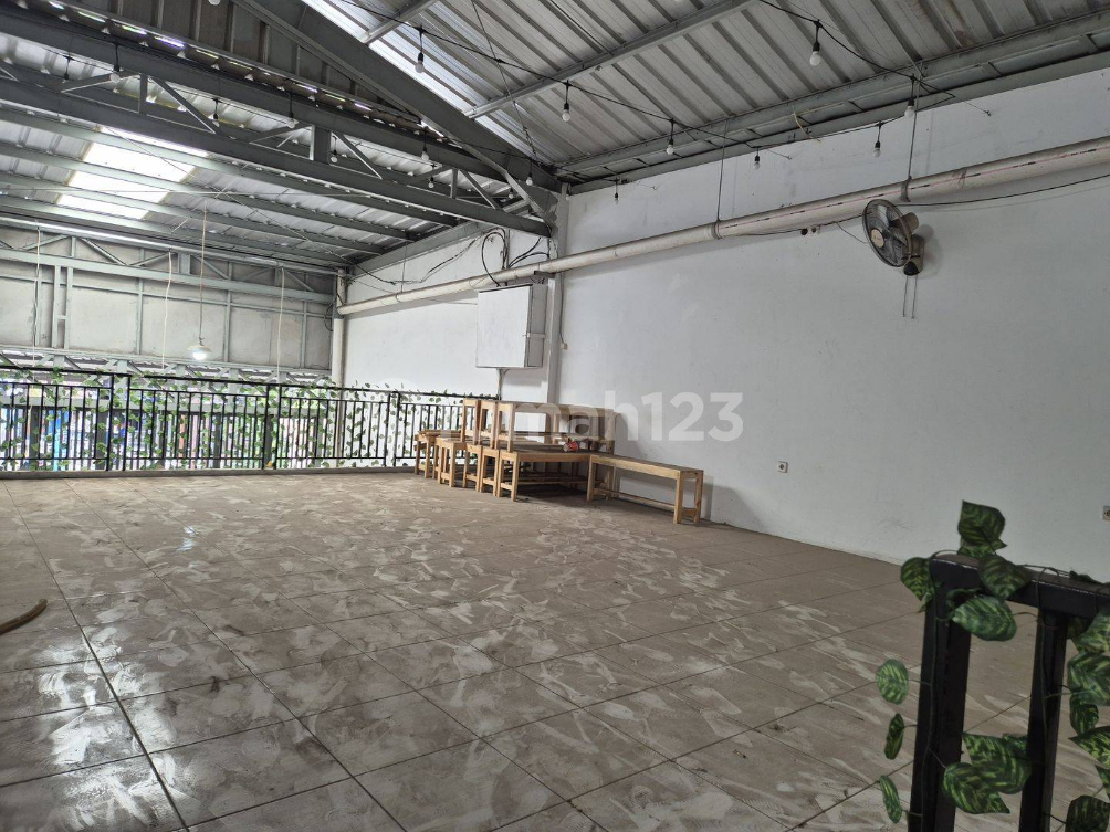 Large Warehouse with Office Space in Cigodewah