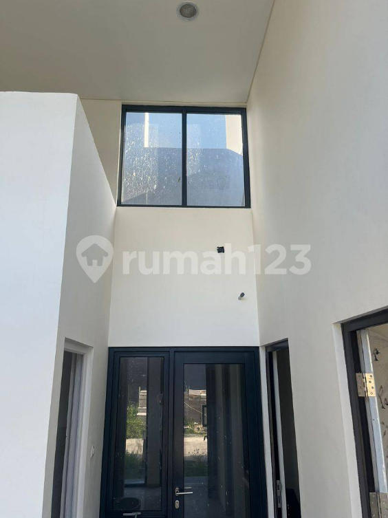 Modern One-Bedroom House Near Aeon Mall