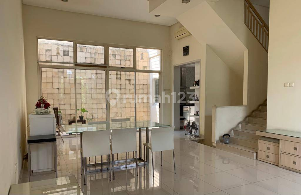 3-Story House with Modern Interior