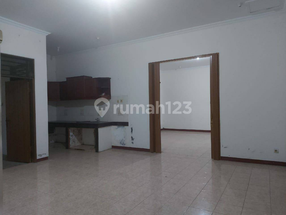 3 Bedroom House in Solo Baru