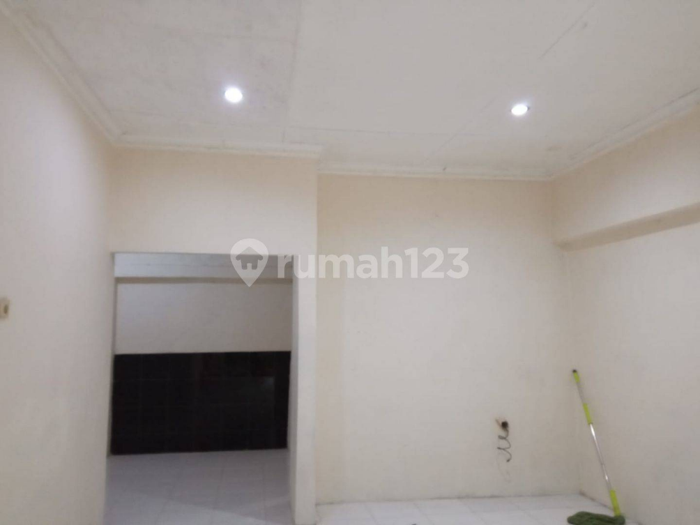 Strategic Location House with Secure Environment
