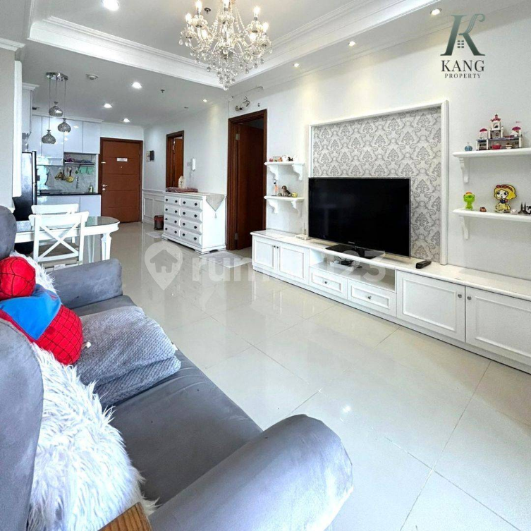 Fully Furnished Modern Apartment with High-End Amenities
