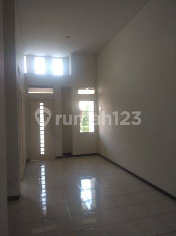 Modern 2-Bedroom House with Garden in Kota Baru