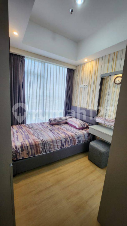 Modern 3-Bed Furnished Apartment with City Views