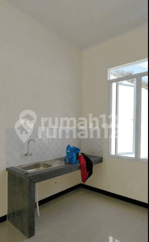 Spacious Two-Bedroom House with Carport in Kopo