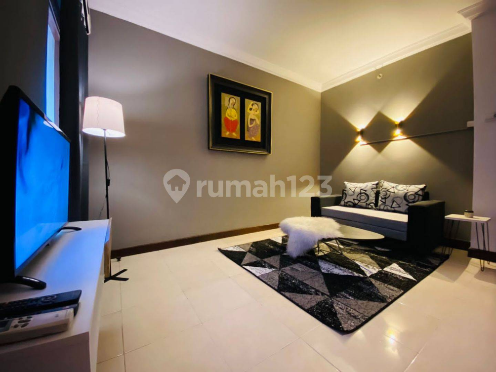 Modern Furnished 2-Bed Apartment in Majesty Bandung