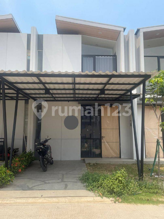 Modern 2-Bedroom House Near Lippo Karawaci