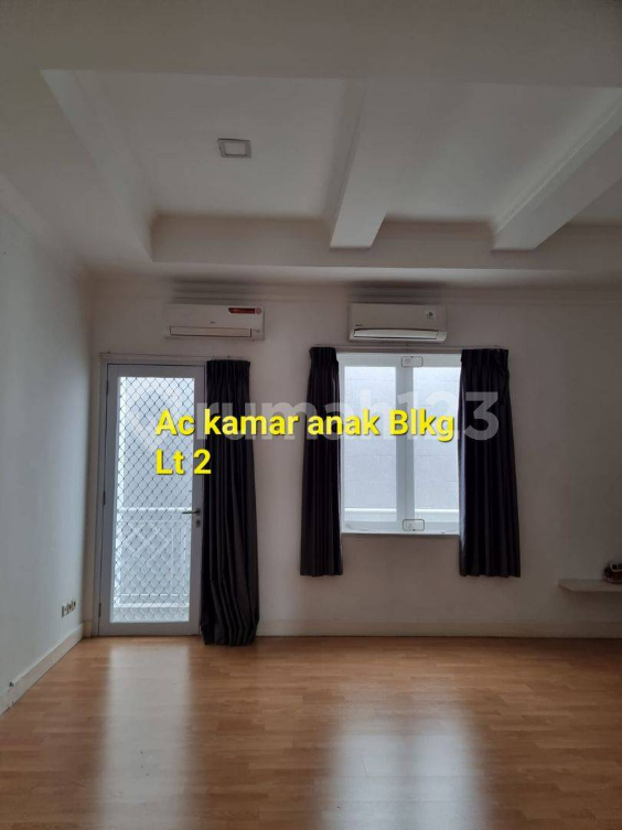 Luxury House with Lift and Modern Amenities