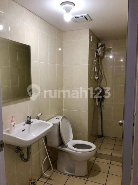 Furnished MTown Apartments with Pool View