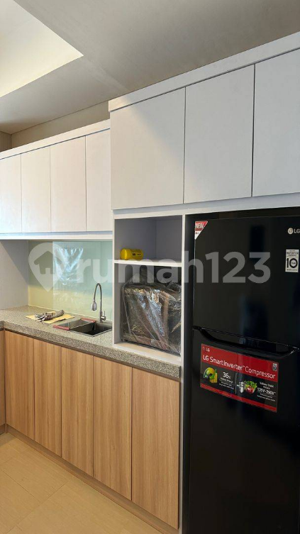 Modern Furnished Apartment with Sea View