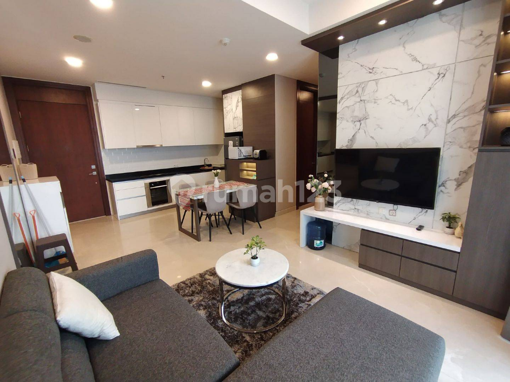 Modern 2-Bed Apartment with Designer Interior