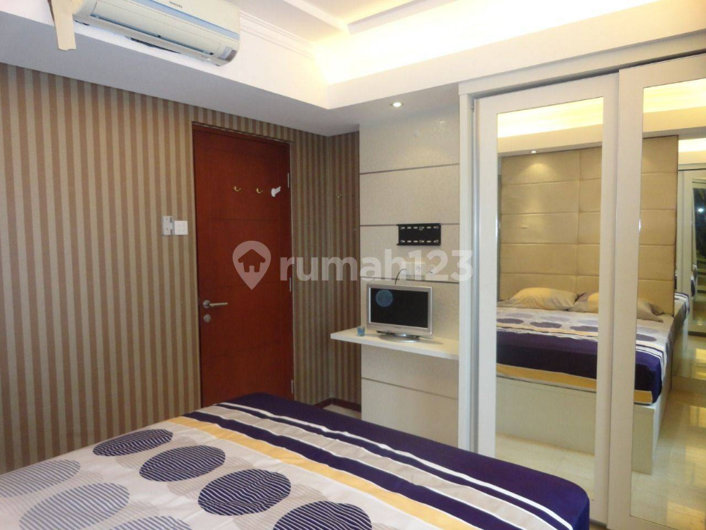 Modern 1-Bedroom Apartment with Pool and Gym