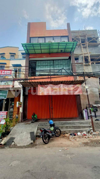 Strategic 3-Floor Commercial Building in Kelapa Gading