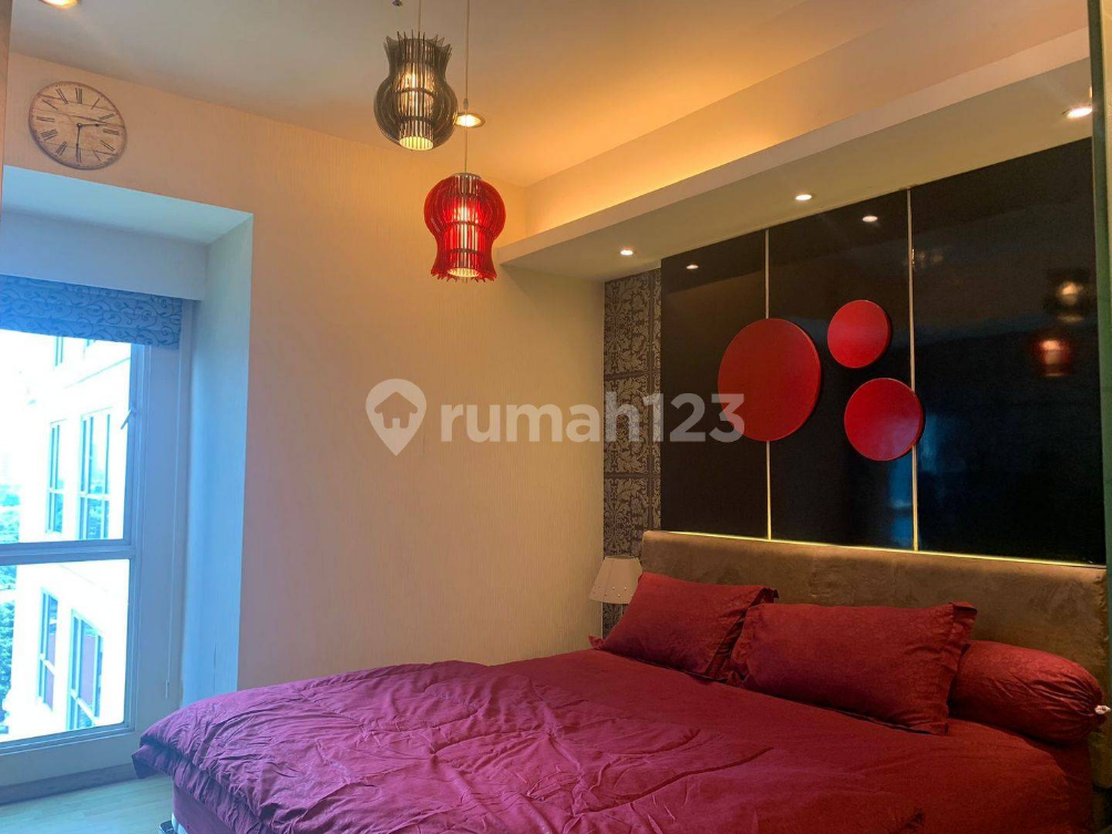 Modern Apartment in Kota Kasablanka with Mall Access