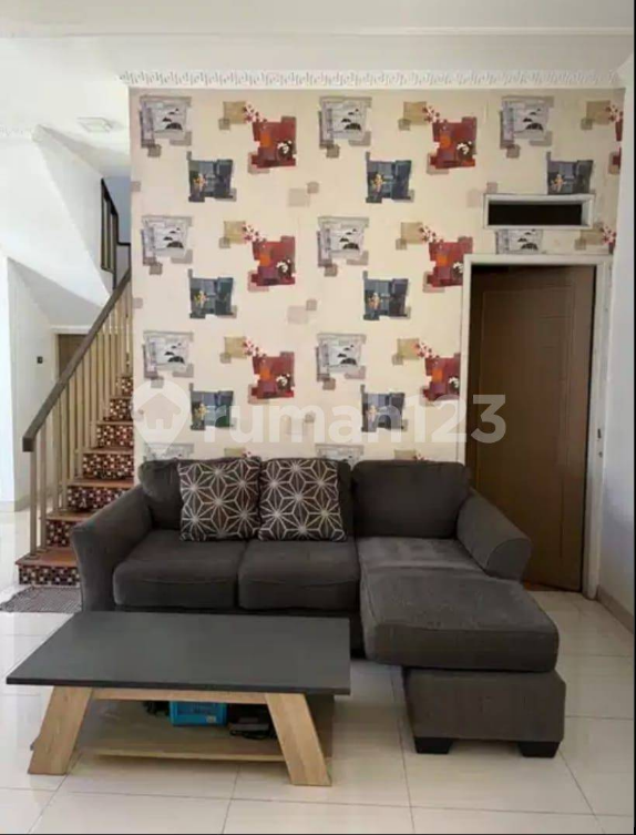 Spacious Two-Story House in Buah Batu Regency