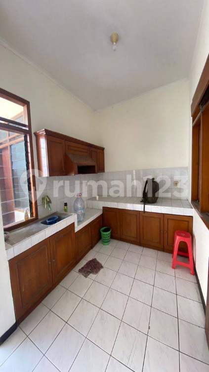 Spacious House with Garden in Quiet Location