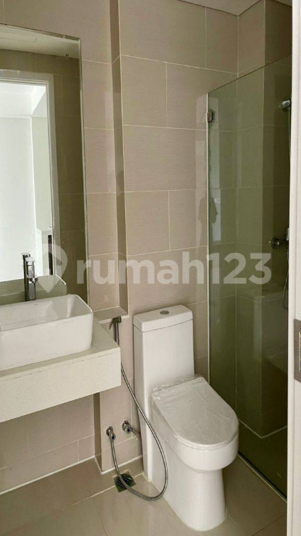 Modern Furnished 1BR Apartment with Pool View