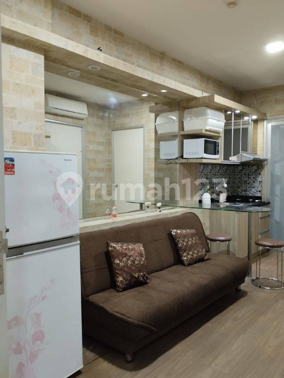 Furnished 2BR Green Bay Pluit Apartment