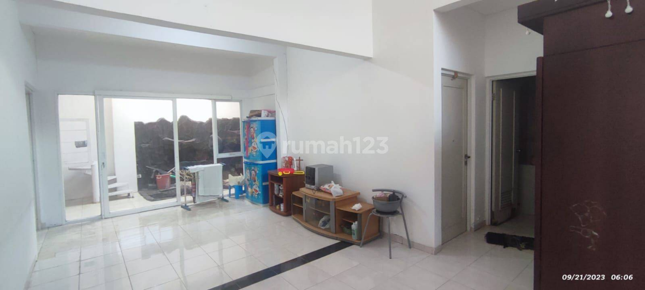 Spacious Cluster House with Comfortable Environment