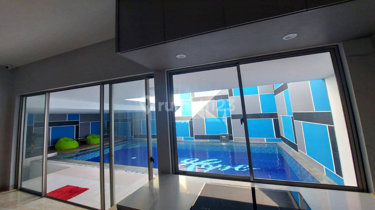 Luxury House with Private Pool and Rooftop