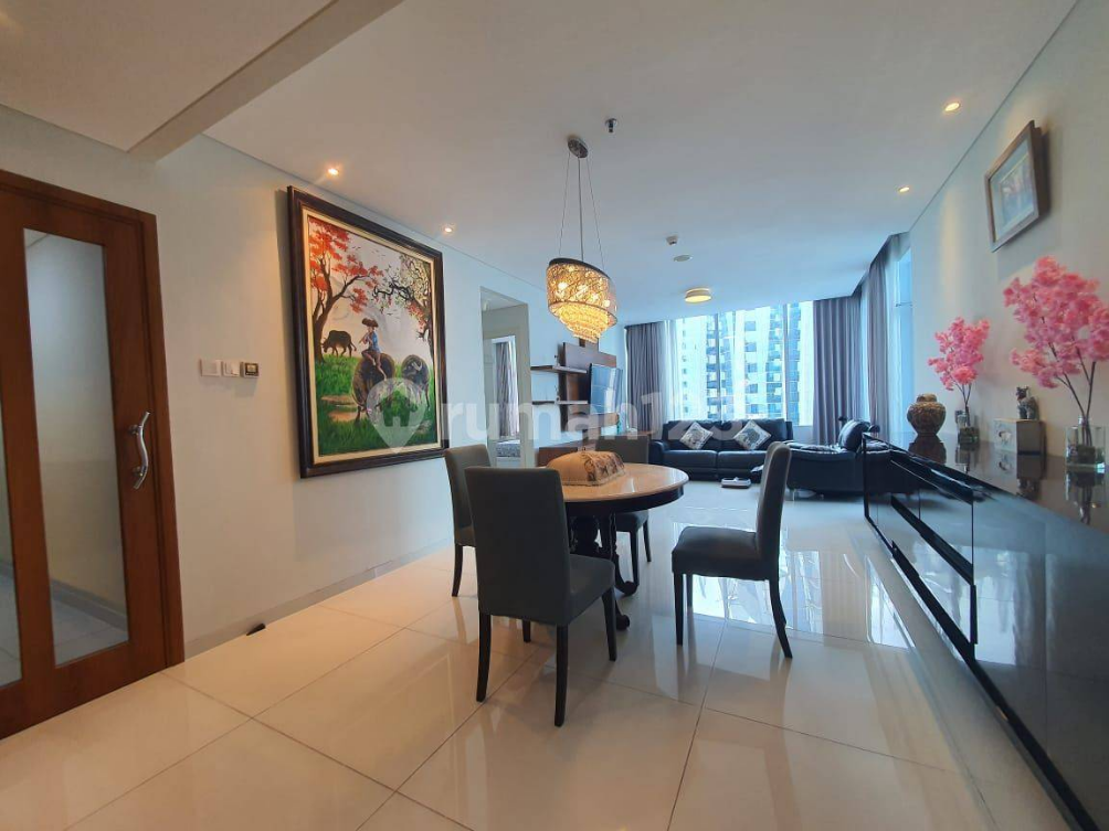 Luxury 3-Bedroom Regatta Apartment with Pool View