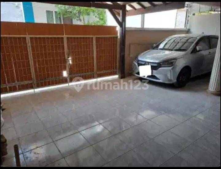 Designer House for Rent in Kelapa Gading