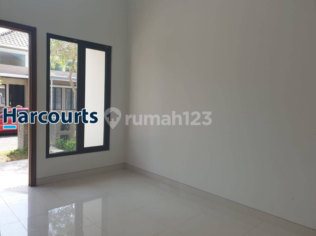 Spacious 3-Bedroom House in Elite Kartasura Complex