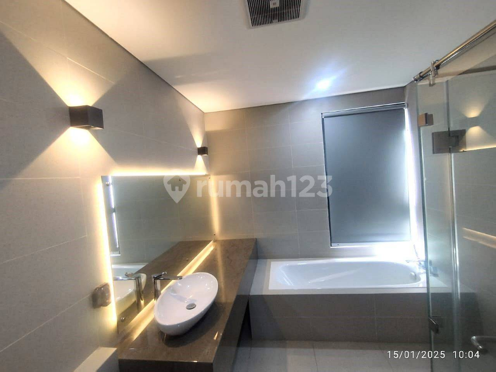 Exclusive 3-5 Bedroom House with Pool in Jakarta