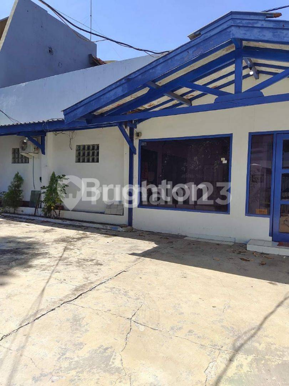 Large Central City House with 12 Bedrooms