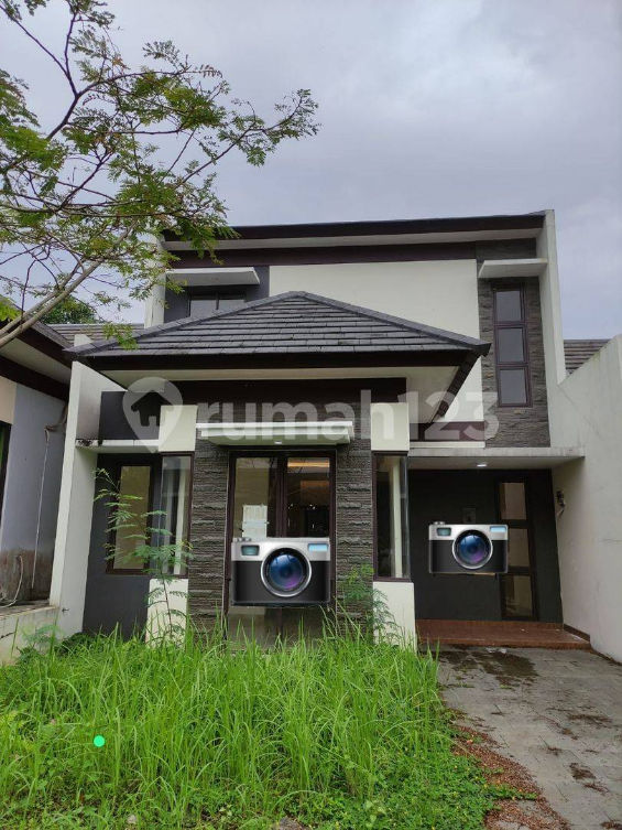 Modern 2-Story House in Sentul City Complex