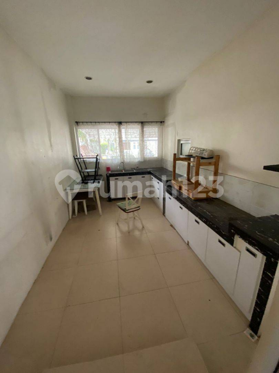 Spacious 4BR Townhouse in Greenwich Sheffield BSD