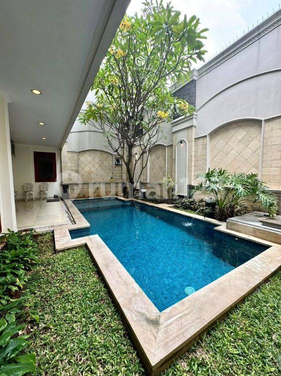 Luxurious Classic House with Pool in Pondok Indah
