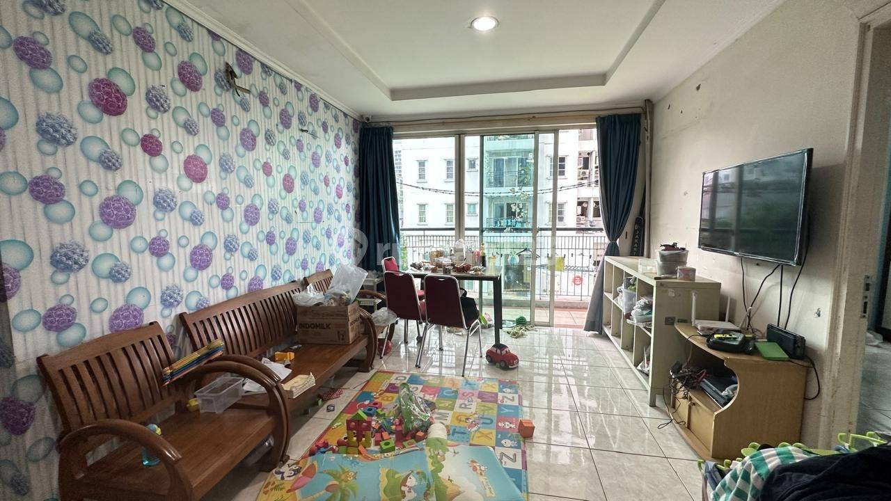Large 3-Bedroom Apartment with Pool View