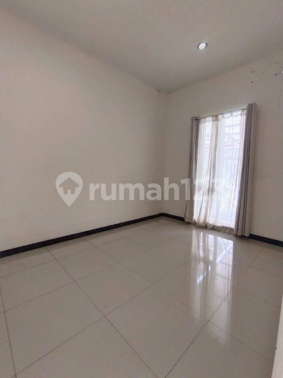 Designer Interior House in Taman Kopo Indah
