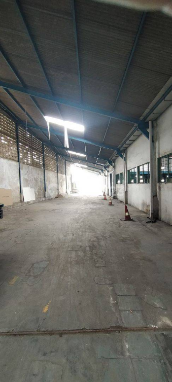 Large Industrial Warehouse with Office Space