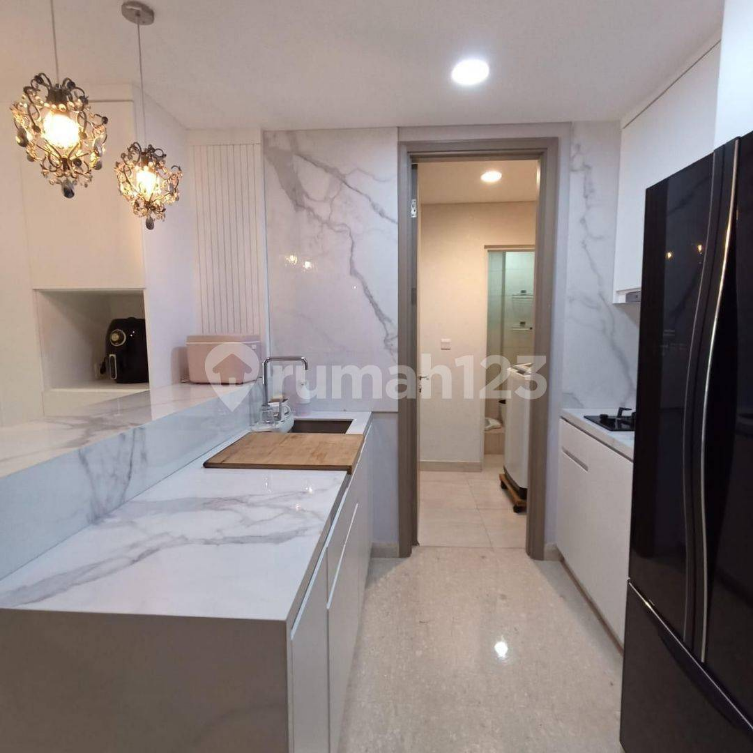 Furnished Gold Coast Apartment with City View