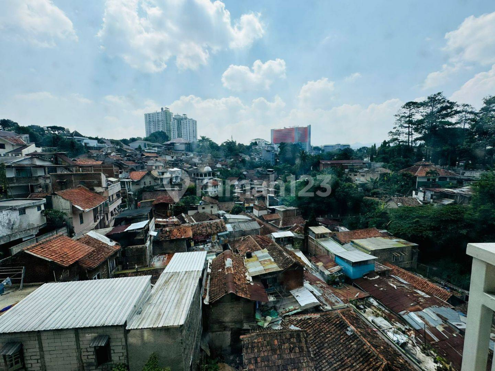 Furnished Studio Apartment with Mountain View