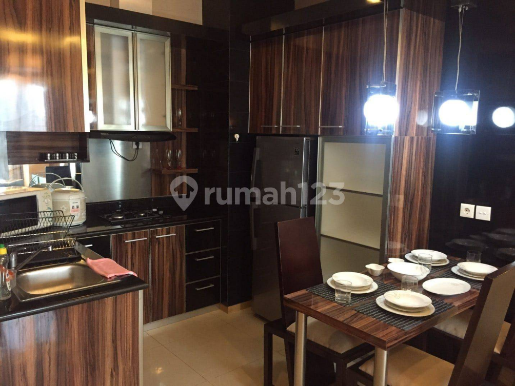 Modern Furnished 1-Bed Apartment with City View
