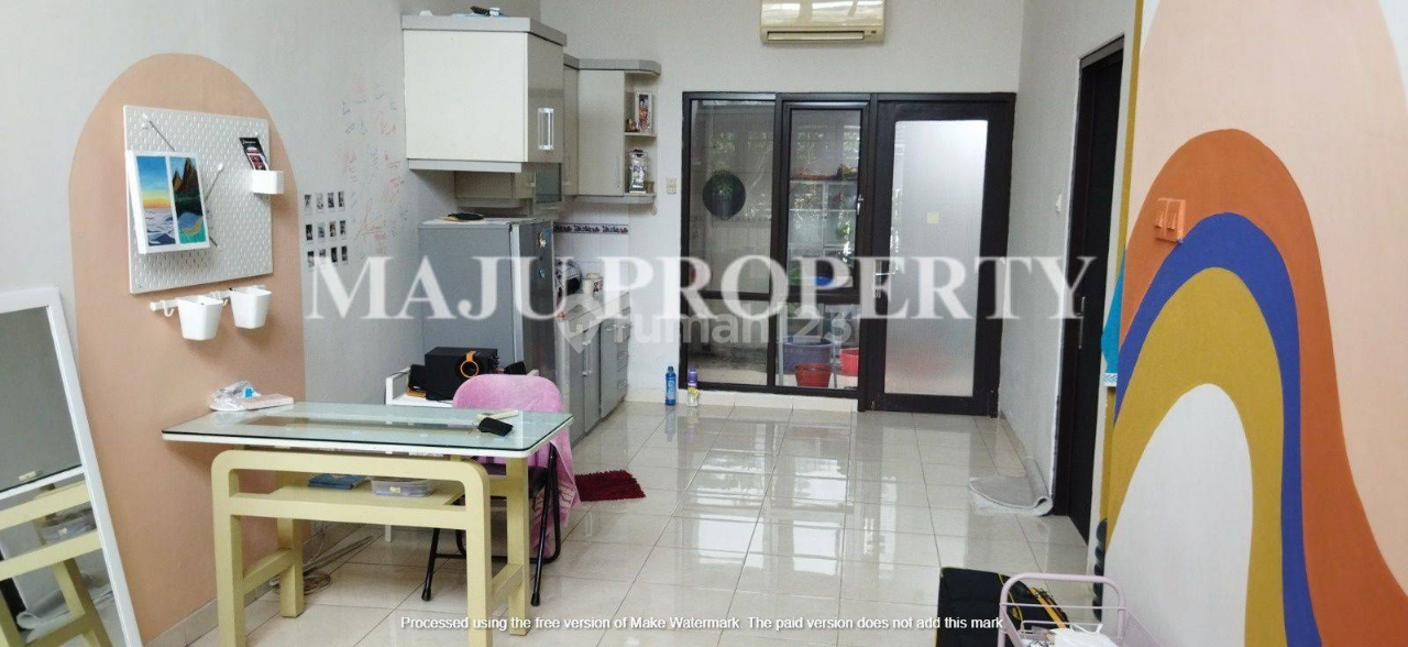 Strategic Located Townhouse Near Cibubur Toll