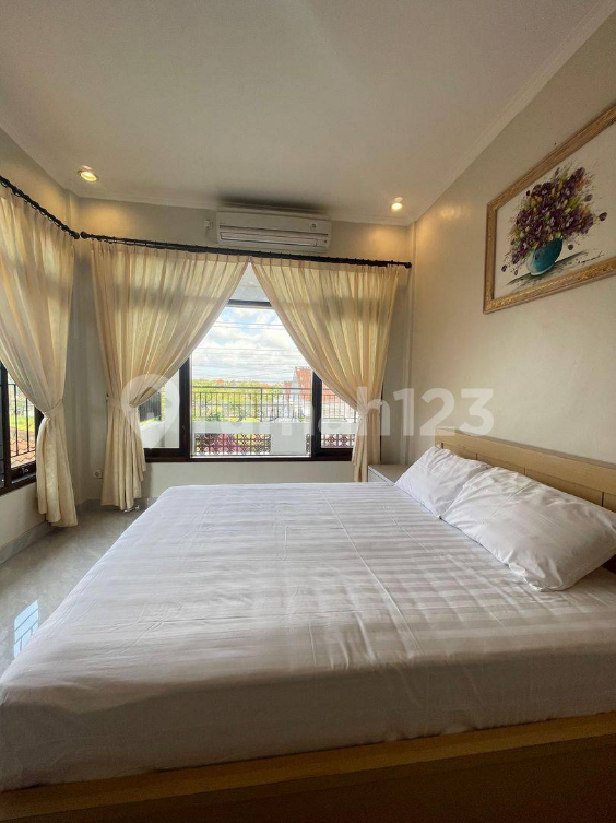 Spacious Semi Villa with Pool in Kerobokan