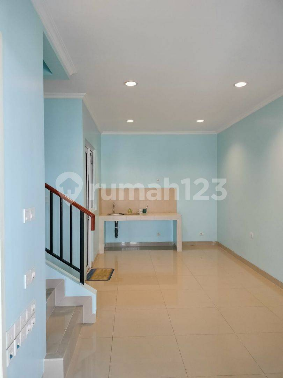 Modern 3-Bedroom Townhouse in Gading Serpong